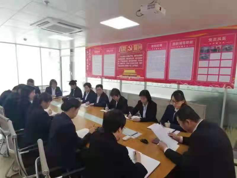 致敬建党百年 弘扬红色精神