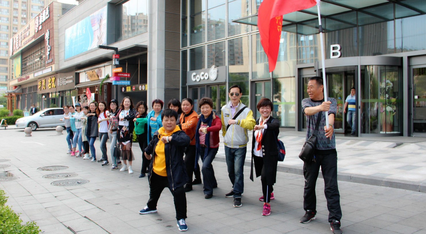 2018年春游照片集锦-红旗飘飘